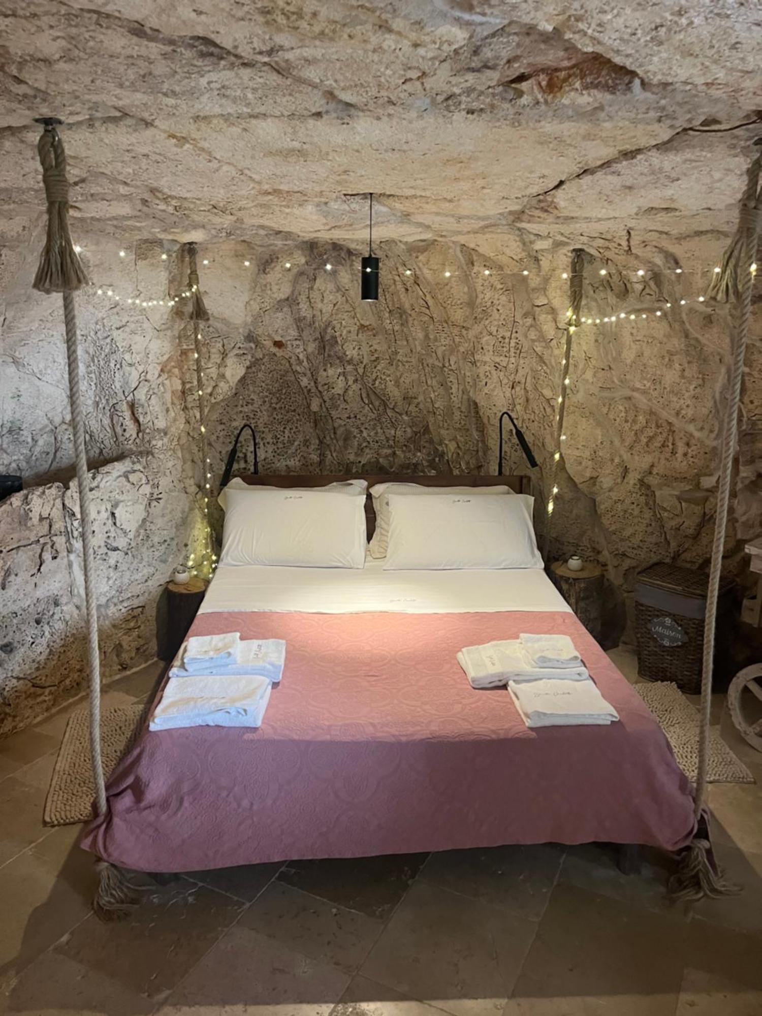 Grotta Carlotta Ostuni Exterior foto