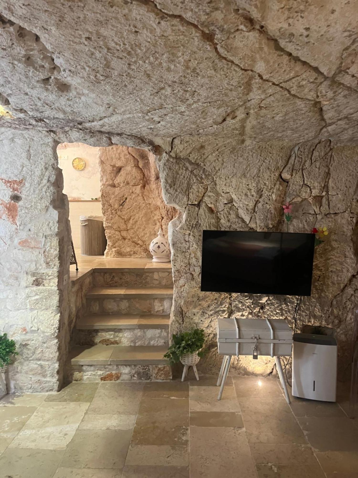 Grotta Carlotta Ostuni Exterior foto